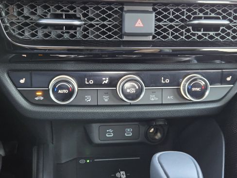 Certified 2025 Acura ADX Base image 24