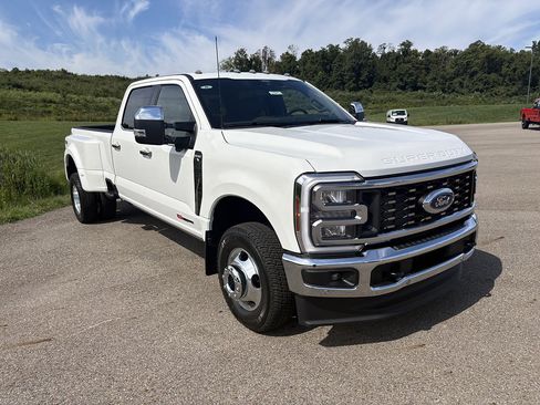 New 2026 Ford F350 King Ranch w/ Chrome Package AWD/4WD image 7