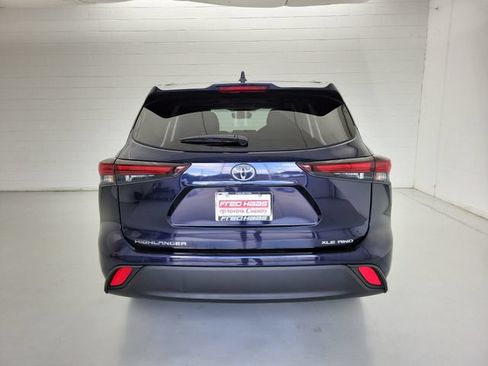 Used 2026 Toyota Highlander XLE AWD/4WD image 6