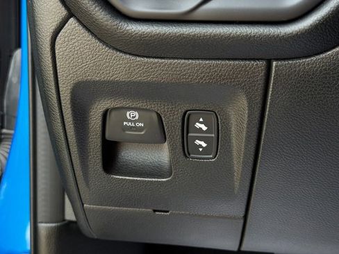 Used 2022 RAM 1500 Big Horn AWD/4WD image 38