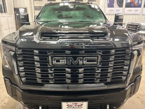 Used 2024 GMC Sierra 3500 Denali Ultimate image 3