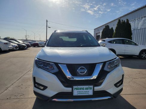 Used 2017 Nissan Rogue SL w/ SL Premium Package AWD/4WD image 2