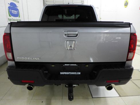 Used 2021 Honda Ridgeline RTL-E image 11