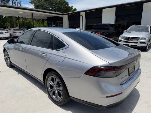 Used 2024 Honda Accord EX image 5