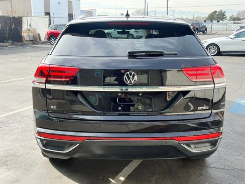 Used 2021 Volkswagen Atlas Cross Sport SE w/ Panoramic Sunroof Package image 6