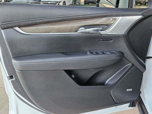 Certified 2022 Cadillac XT6 Premium Luxury w/ Platinum Package image 23