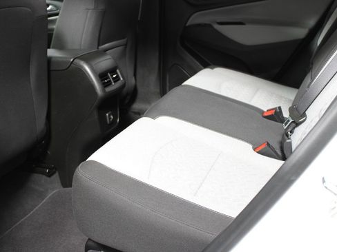 Used 2022 Chevrolet Equinox LT image 16