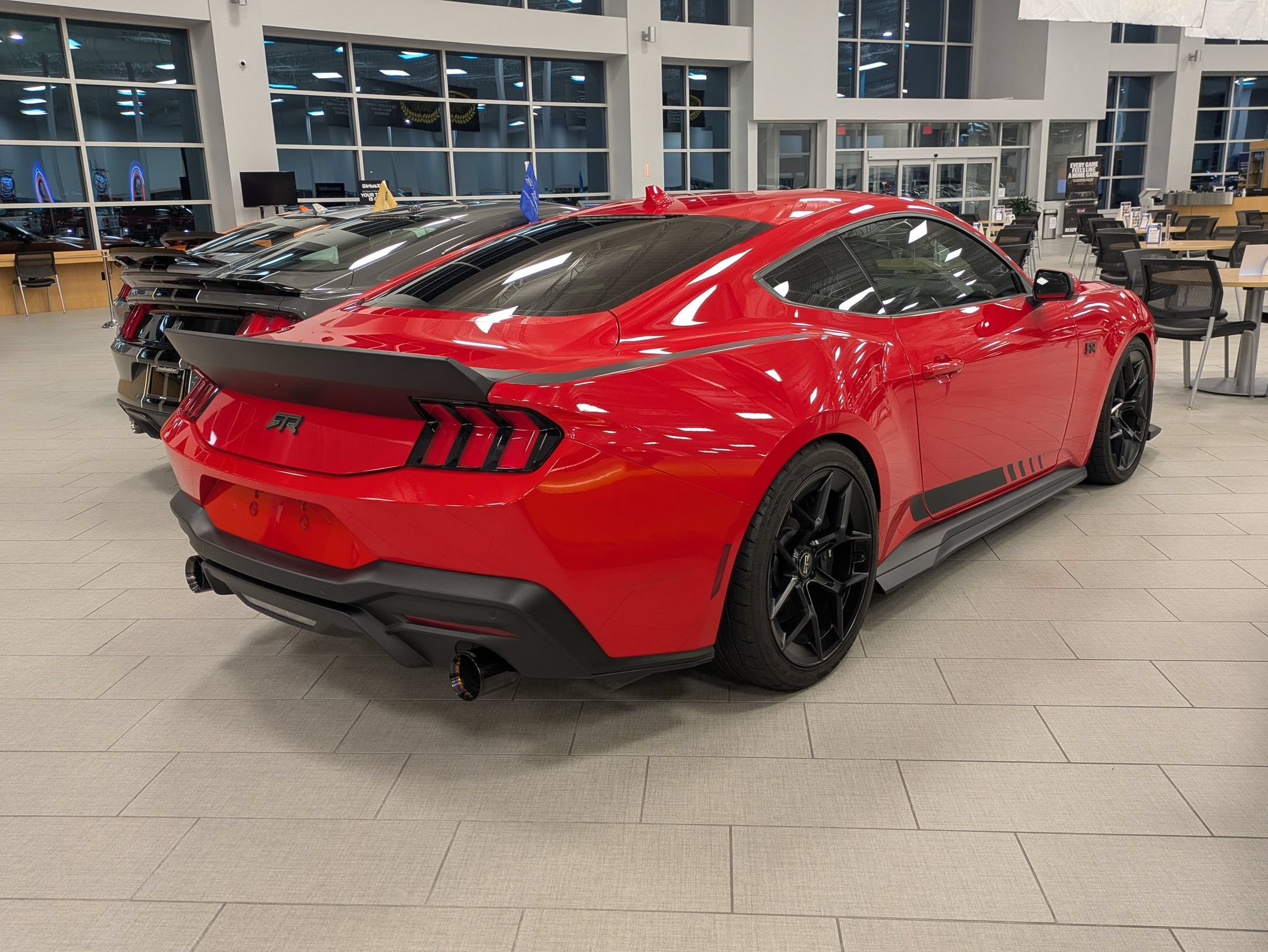 Used 2025 Ford Mustang GT w/ GT Performance Package RWD image 3