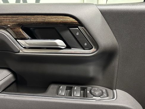 New 2026 GMC Sierra 1500 Elevation image 12