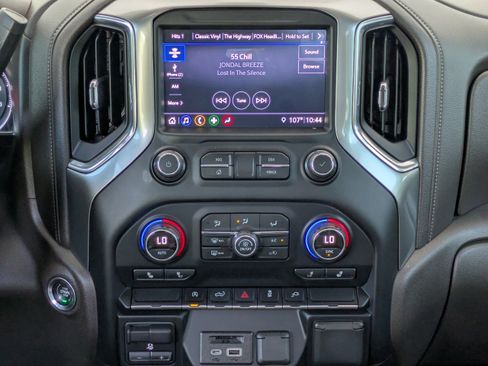 Used 2019 Chevrolet Silverado 1500 LT w/ All-Star Edition AWD/4WD image 18