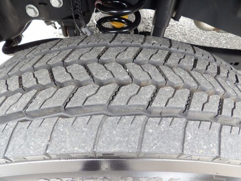 Used 2024 Ford F550 image 70