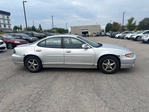 Used 2001 Pontiac Grand Prix GT w/ Opt Pkg 1 FWD image 1