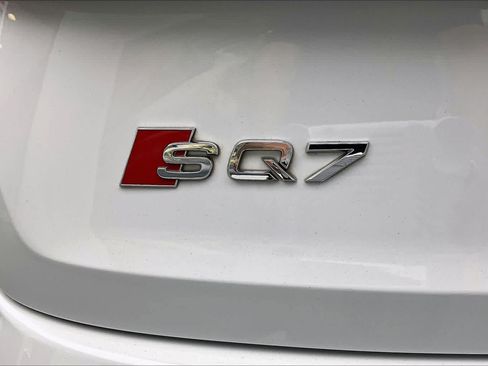 Used 2023 Audi SQ7 Premium Plus w/ Executive Package AWD/4WD image 32