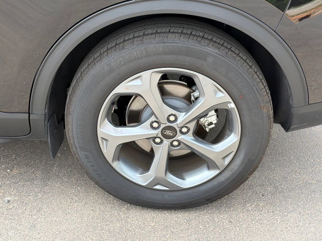 Used 2026 Ford Escape ST-Line FWD image 19