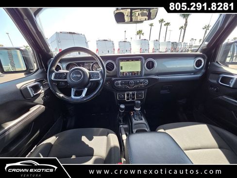 Used 2022 Jeep Gladiator Overland w/ Safety Group AWD/4WD image 17