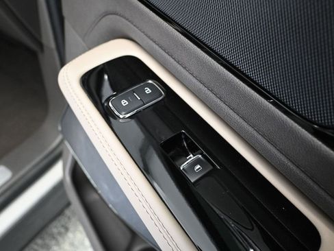 Used 2023 Lincoln Aviator Reserve AWD/4WD image 48