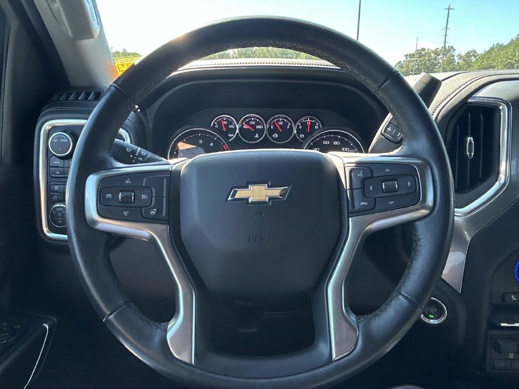 Used 2022 Chevrolet Silverado 3500 LTZ w/ LTZ Plus Package AWD/4WD image 29