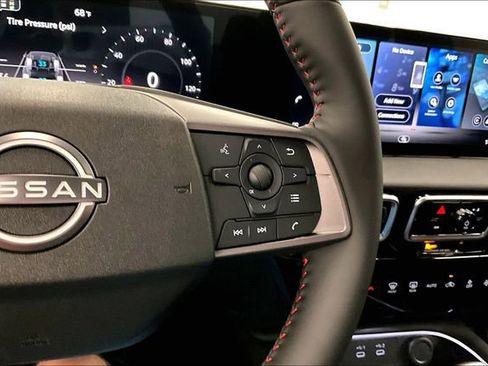 New 2026 Nissan Sentra SR FWD image 23