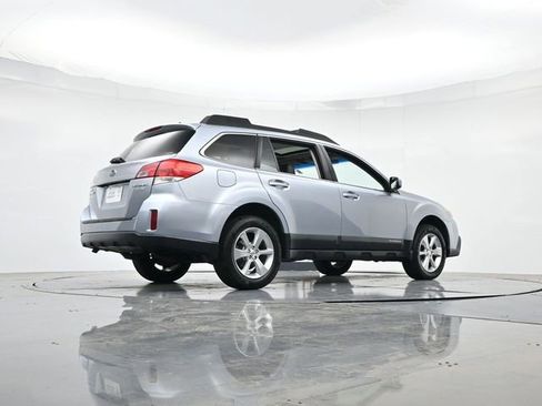 Used 2014 Subaru Outback 2.5i Limited AWD/4WD image 32