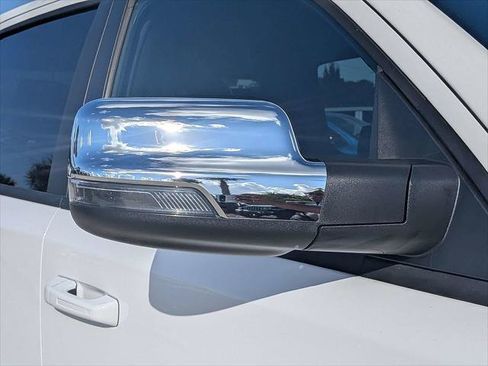 Certified 2025 RAM 1500 Laramie AWD/4WD image 10