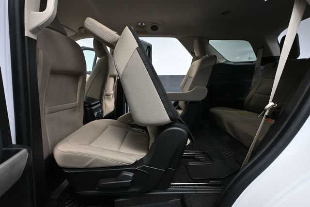 Used 2022 Ford Explorer XLT w/ Class IV Trailer Tow Package AWD/4WD image 32