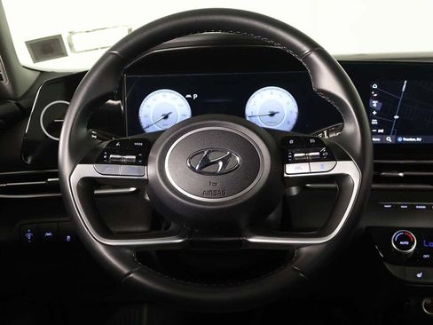 Used 2023 Hyundai Elantra SEL w/ Convenience Package FWD image 34