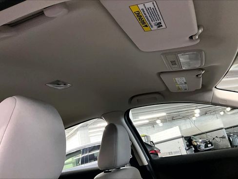 Used 2021 Honda HR-V LX image 13