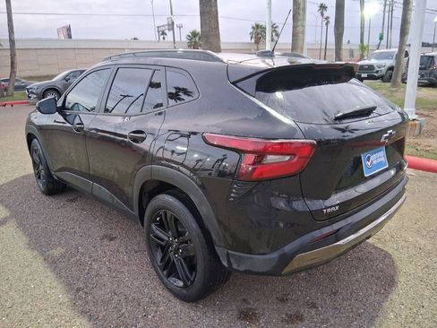 Used 2024 Chevrolet Trax ACTIV image 5