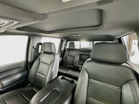 Used 2020 GMC Sierra 3500 Denali w/ Denali Ultimate Package AWD/4WD image 17