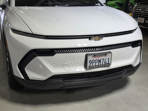 Used 2025 Chevrolet Equinox EV LT image 14