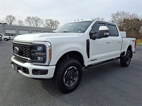 Used 2023 Ford F250 Lariat w/ Lariat Ultimate Package image 6
