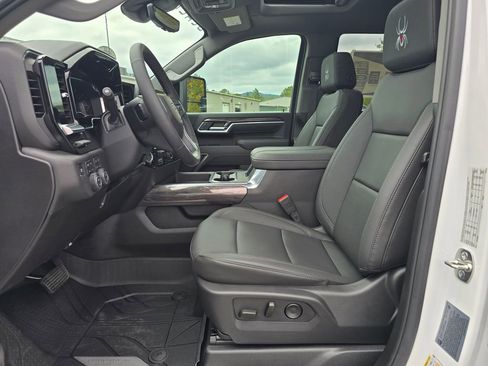 New 2025 Chevrolet Silverado 2500 LTZ w/ Trail Boss Package AWD/4WD image 7
