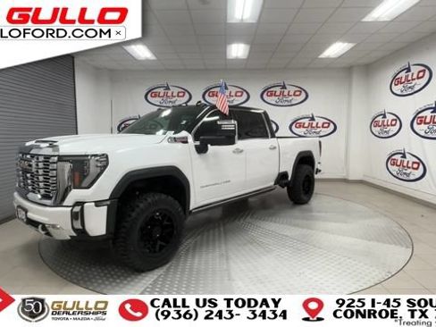 Used 2024 GMC Sierra 2500 Denali w/ Denali Reserve Package AWD/4WD image 4