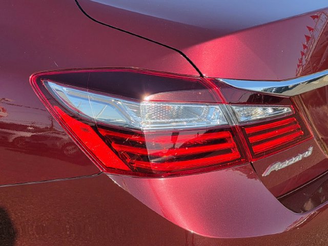 Used 2016 Honda Accord EX-L image 25