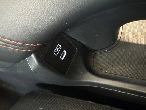 Used 2025 Honda HR-V Sport image 45