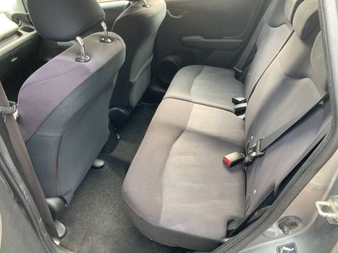 Used 2010 Honda Fit Sport image 29
