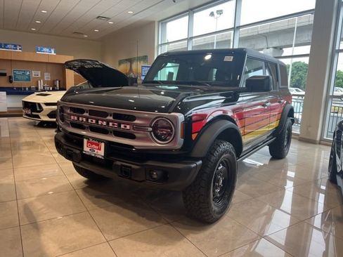 New 2026 Ford Bronco Big Bend w/ Black Diamond Package AWD/4WD image 1