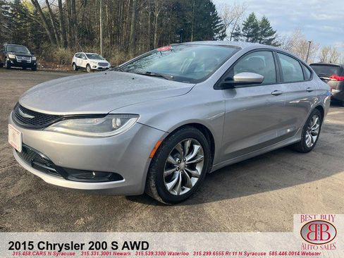 Used 2015 Chrysler 200 S w/ Navigation & Sound Group I AWD/4WD image 3