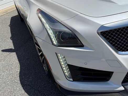 Used 2016 Cadillac CTS V w/ Carbon Fiber Package RWD image 10