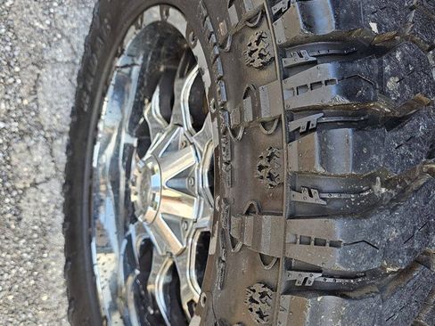 Used 2014 RAM 1500 Classic SLT w/ Luxury Group AWD/4WD image 14