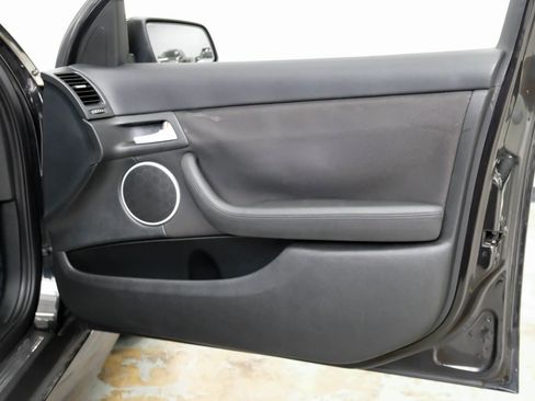 Used 2008 Pontiac G8 image 37