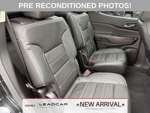 Used 2023 GMC Acadia Denali AWD/4WD image 13