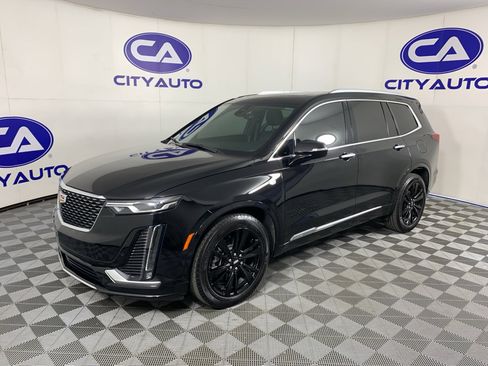 Used 2022 Cadillac XT6 Premium Luxury FWD image 7