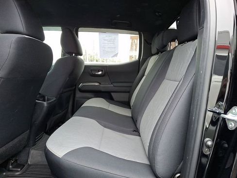 Used 2023 Toyota Tacoma TRD Off-Road image 10