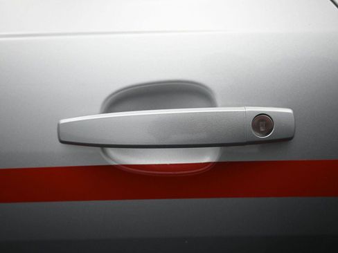 Used 2010 Chevrolet Camaro SS image 13