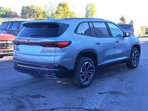 New 2026 Buick Enclave Sport Touring image 4