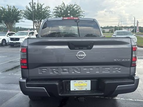 Used 2023 Nissan Frontier SV w/ Tow Package AWD/4WD image 6