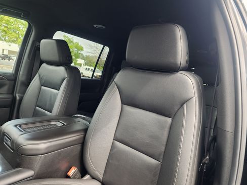 Used 2024 Chevrolet Suburban LT AWD/4WD image 21