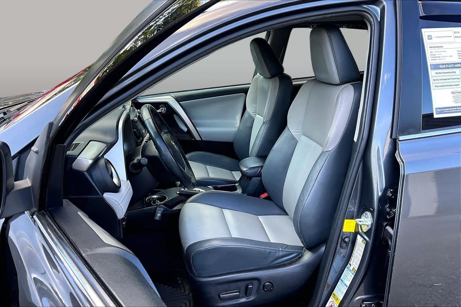 Used 2015 Toyota RAV4 Limited w/ Technology Package AWD/4WD image 9
