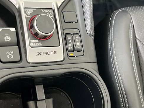 Used 2022 Subaru Forester Limited image 21